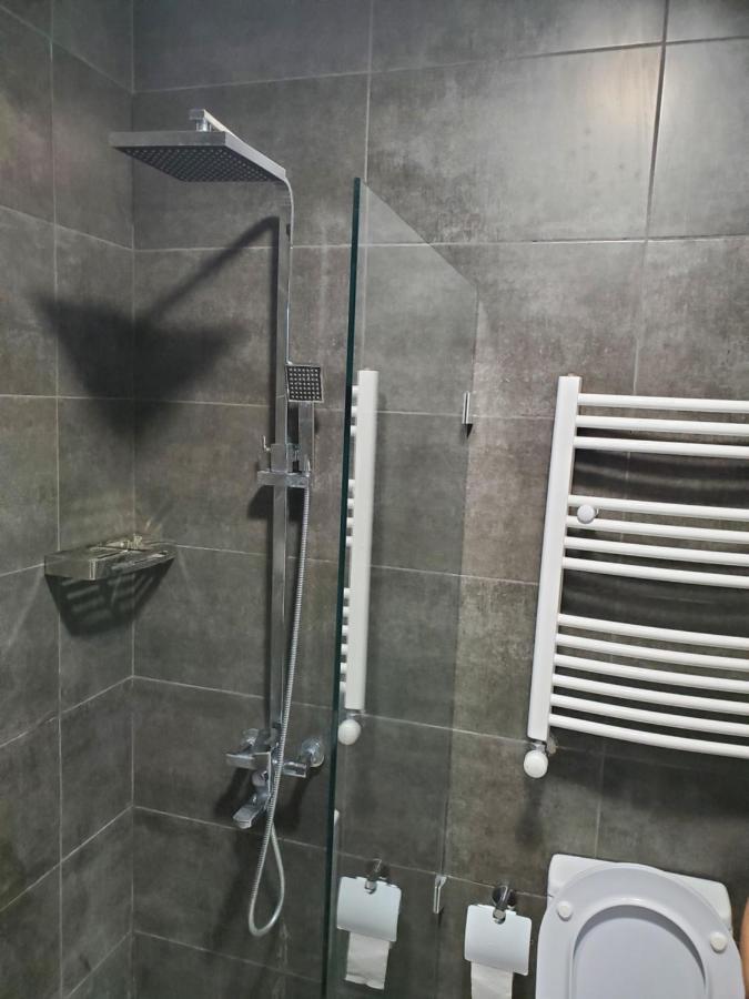 Cozy 1-Bedroom Unit In Tbilisi, With Amazing View Exterior foto